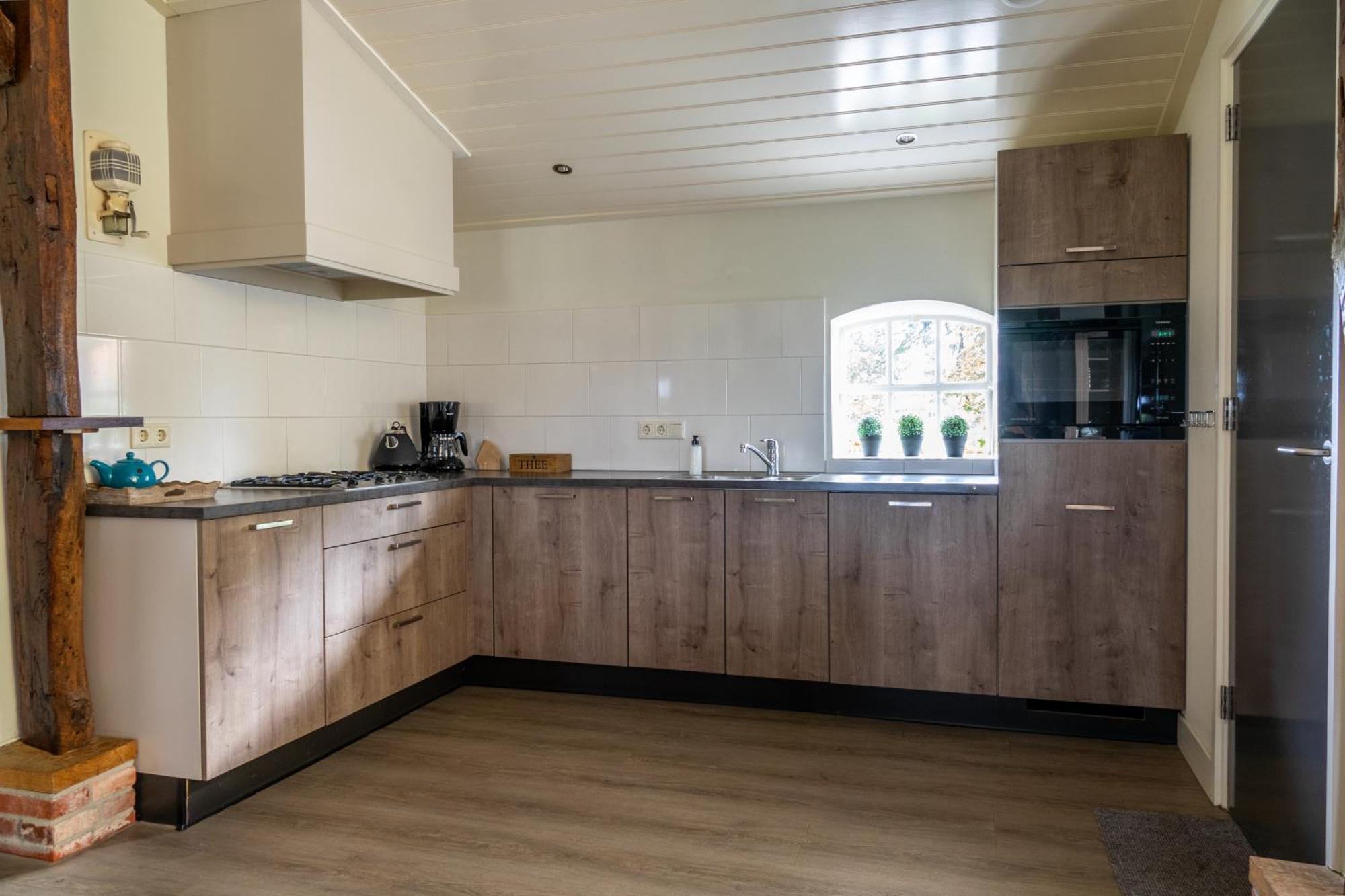 Rossum  Erve Fakkert Bed & Breakfast エクステリア 写真